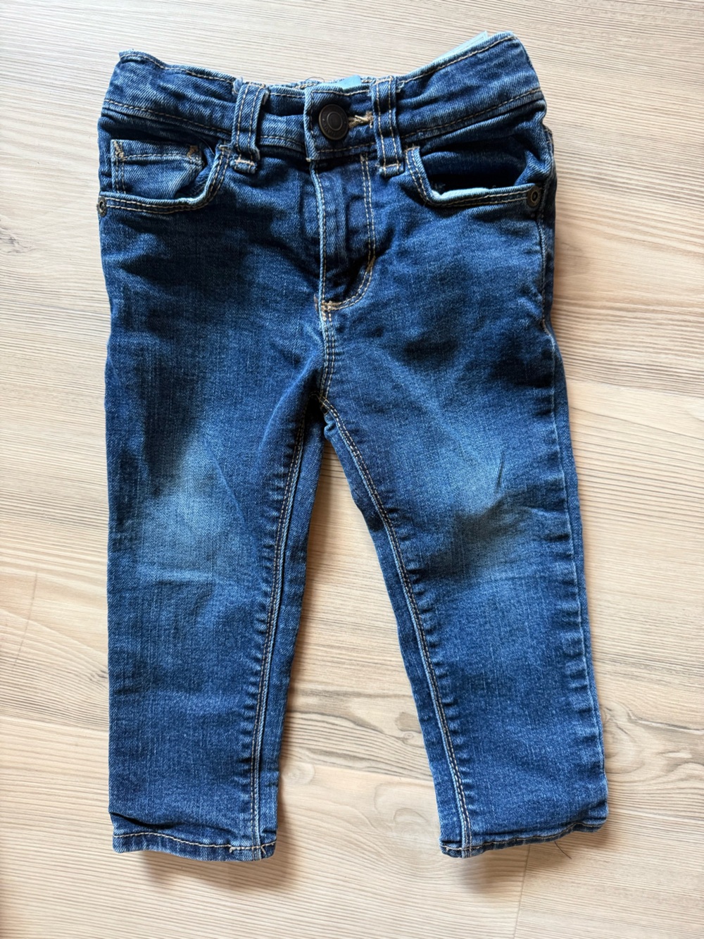 Old Navy Slim Straight Baby Jeans in Dark Blue Denim